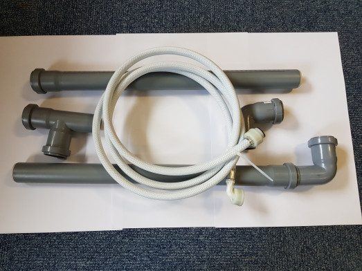 Giorik Steambox 2027120 Installation kit - 1 x 50mm waste connector, 2 x 90' 50mm dia elbows, 1 x 600 x 50mm dia length of pipe, 1 x Water hose 3/4"